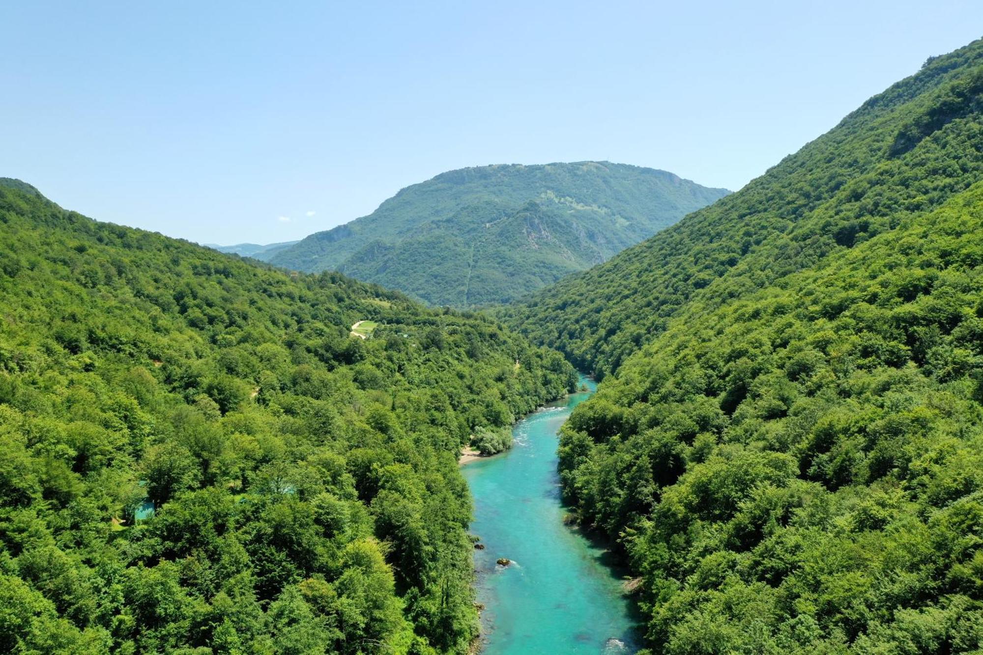 Vucja Gora Hotel ฟอชา ภายนอก รูปภาพ