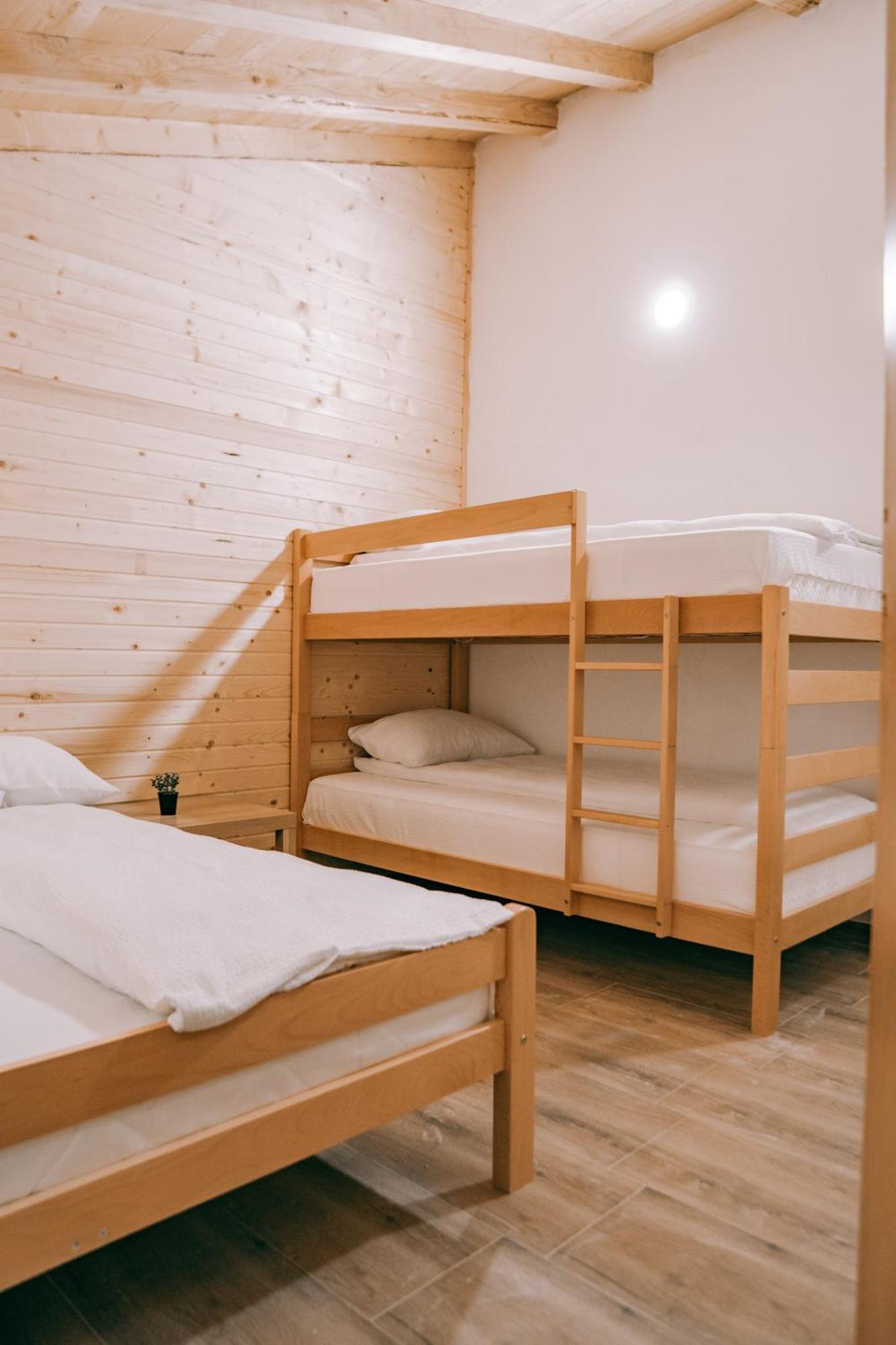Vucja Gora Hotel ฟอชา ภายนอก รูปภาพ